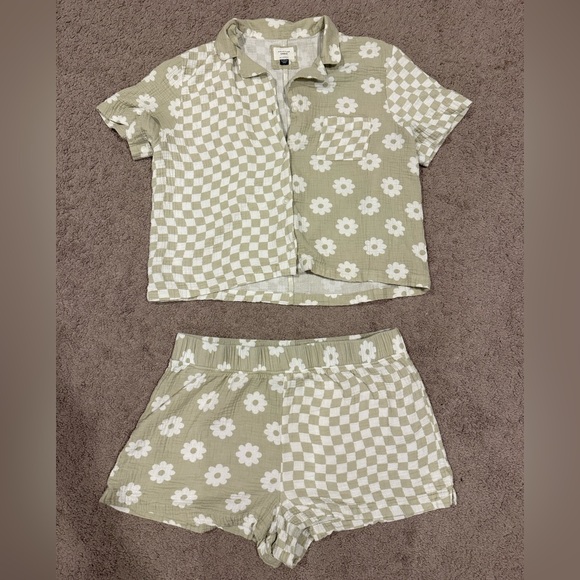 American Eagle Outfitters Lounge Set - Picture 3 of 3